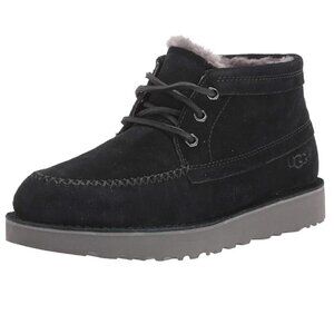 LIKE NEW Men's size 11 UGG Men's Campout Chukka Boot,  Black